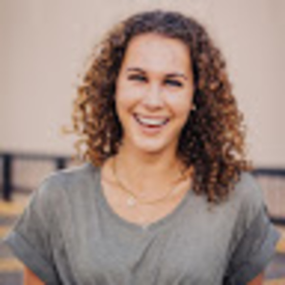 Meet your Posher, Valérie - Picture 1 of 1